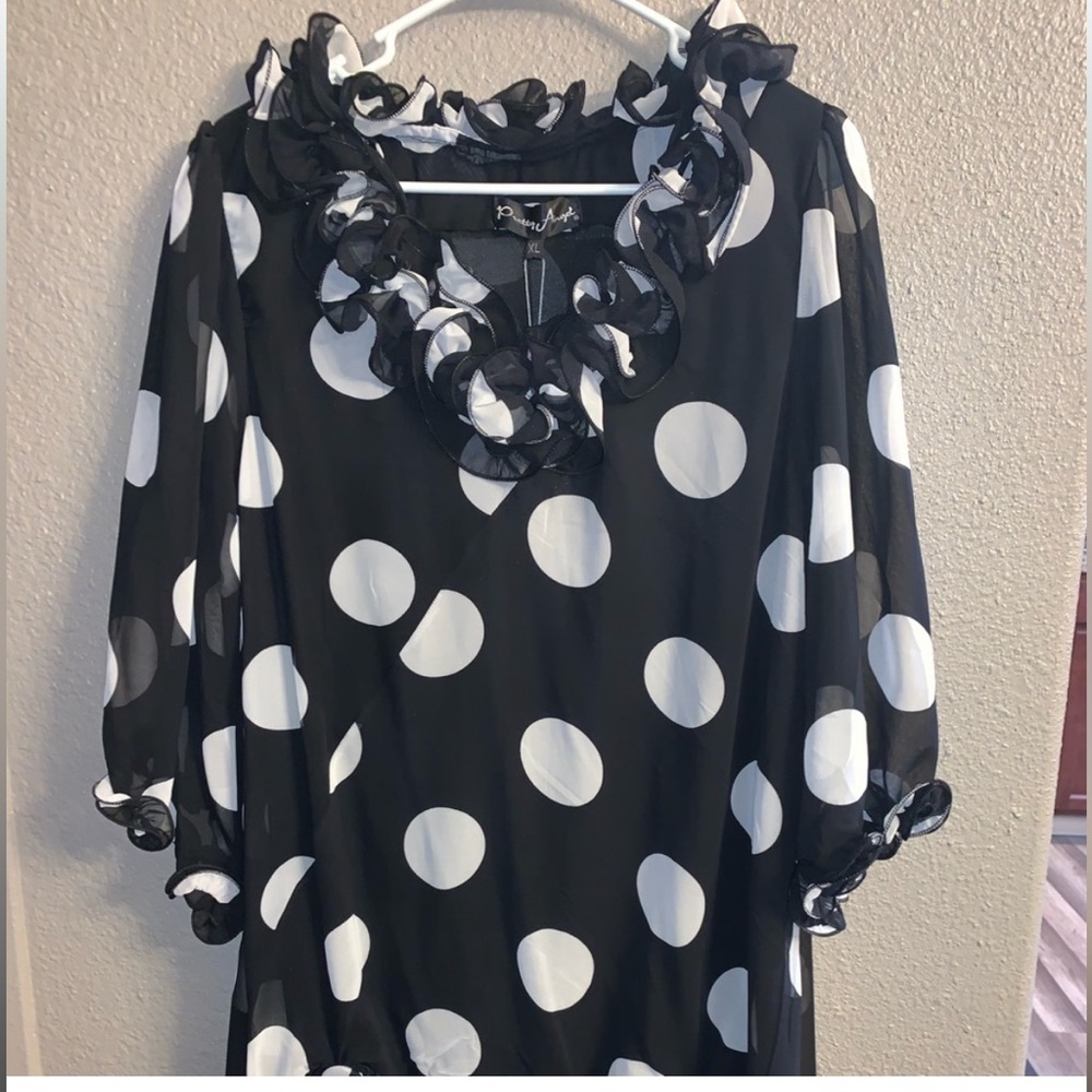 Pretty Angel Ruffle Tunic